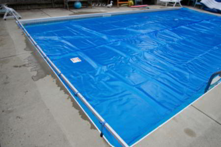 Weave pattern swimming pool cover