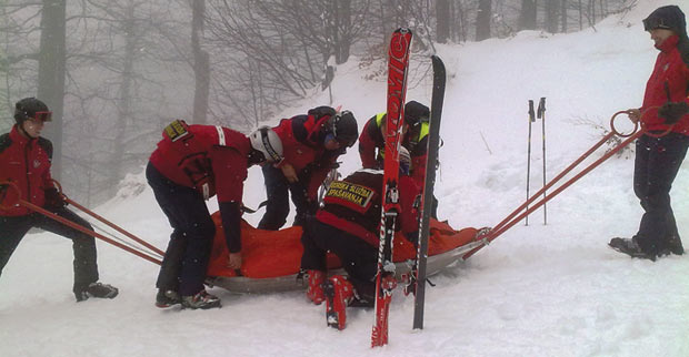 Ski accident rescue