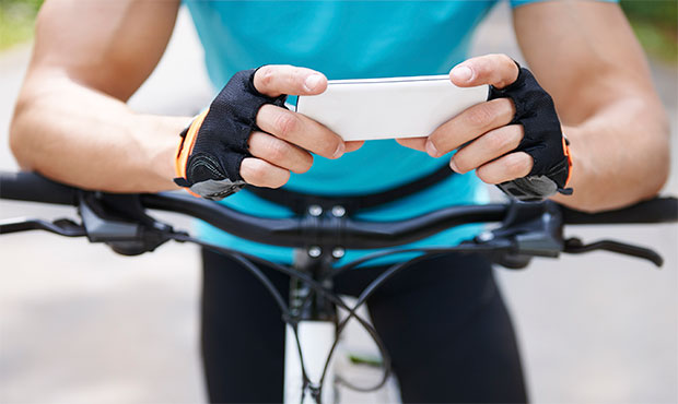 Bike Computer vs. Smartphone