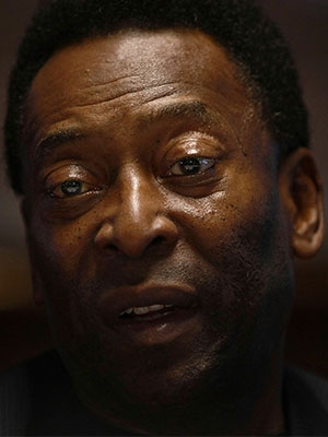 Pele Talks To The Media At Sheffield