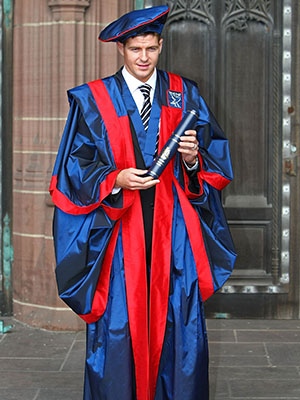 Steven Gerrard Poses With His Honorary Fellowship